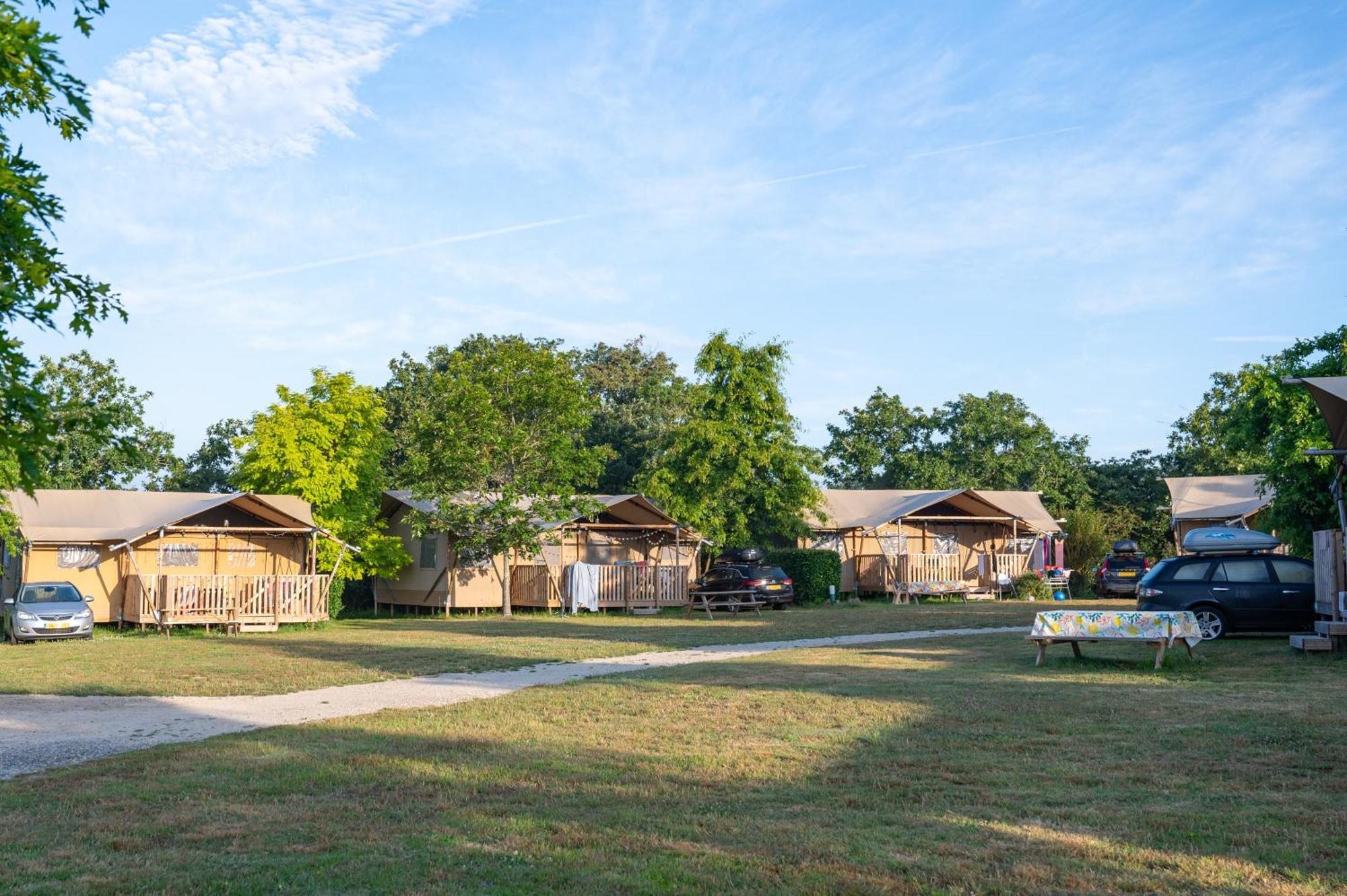 Camping Rcn La Ferme Du Latois Coëx エクステリア 写真